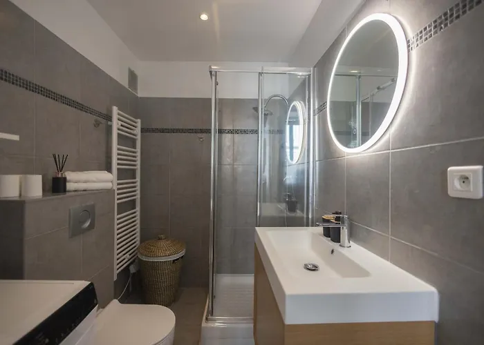 شقة Splendide Et Idealement Situe Proche Du Palais. كان